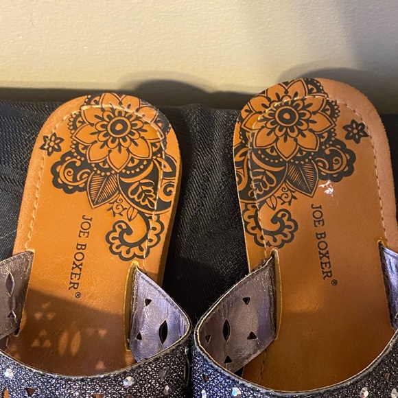 Joe Boxer Women's Black and Brown Sandals - Picture 4 of 6